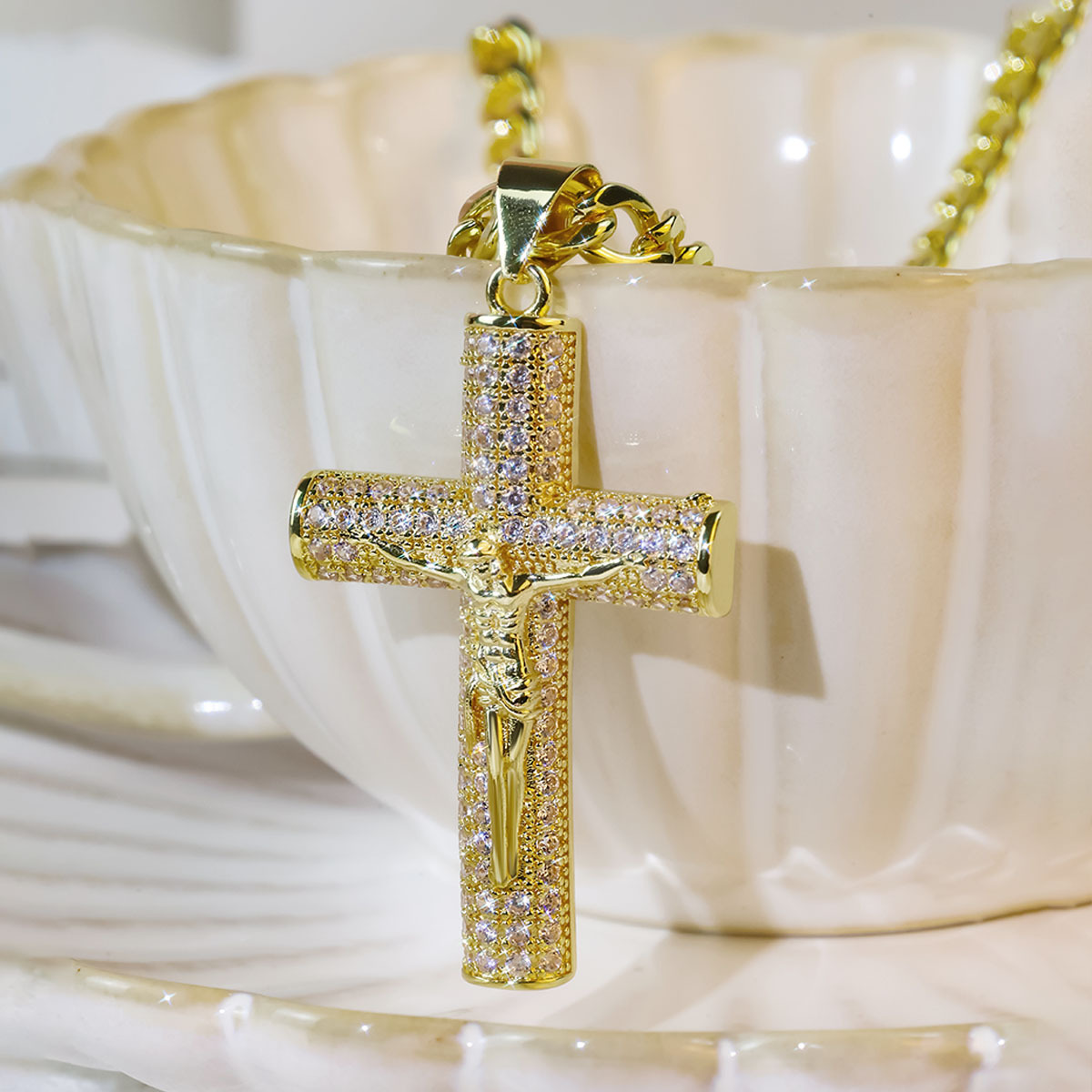 Kalung Salib Berlapis Emas unt - Cross Pendant Necklace Gold ulasan dan harga